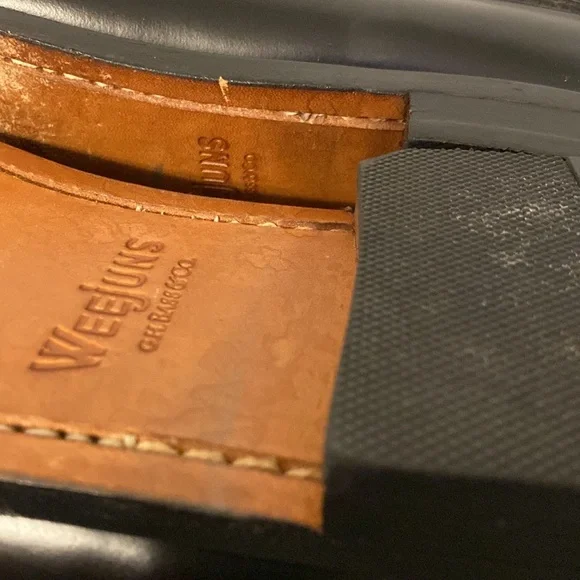 Bass Weejens Classic Black Tassel Loafers, nice condition - Picture 8 of 9